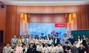 ‘UniTEC Connect’ tạo cơ hội cho sinh viên tiếp cận công nghệ khoa học tiên tiến