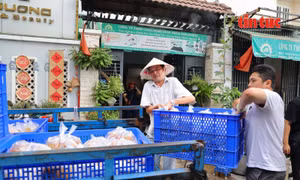 Gieo yêu thương từ bếp ăn cho bệnh nhân nghèo chạy thận