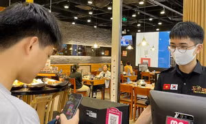 Từ ngày 1/7, ví điện tử là phương tiện thanh toán tương tự tài khoản và tiền mặt