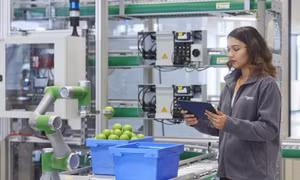 Schneider Electric công bố hoàn thành xuất sắc mục tiêu bền vững năm 2023