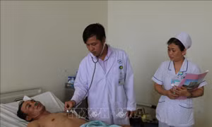 Cứu sống một bệnh nhân bị đâm thủng tim, ngưng thở