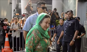 Vợ của cựu Thủ tướng Malaysia Najib Razak bị buộc tội nhận hối lộ