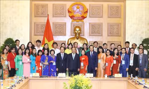 Thủ tướng Nguyễn Xuân Phúc: Người thầy phải thật sự mẫu mực trong dạy người, dạy chữ
