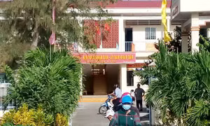 Trưởng công an xã sử dụng bằng tốt nghiệp trung học giả
