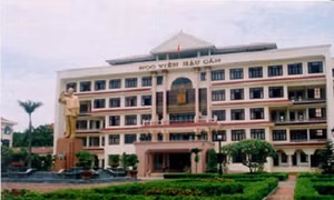 Bị Học viện Hậu cần trả về vì... thận lạc chỗ bẩm sinh