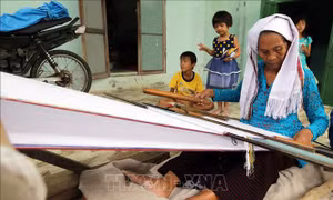 Chính sách đầu tư ứng trước 'gỡ khó' cho vùng cao