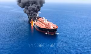 Iran cáo buộc Mỹ đứng sau các cuộc tấn công tàu chở dầu