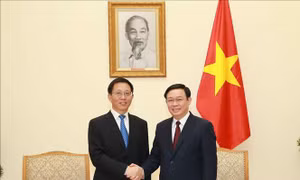 Phó Thủ tướng Vương Đình Huệ đề nghị Trung Quốc tháo gỡ khó khăn trong xuất khẩu nông sản