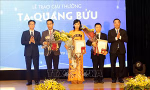 Trao giải thưởng Tạ Quang Bửu và Giải thưởng báo chí về khoa học và công nghệ​