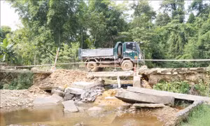 Cầu tràn Quốc lộ 48D tiềm ẩn nguy hiểm trong mùa mưa lũ