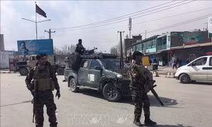 Hàng loạt vụ nổ ở thủ đô Kabul làm ít nhất 29 người Afghanistan thương vong