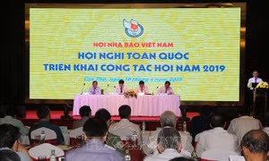 Xây dựng đội ngũ người làm báo có bản lĩnh chính trị vững vàng, giỏi nghiệp vụ