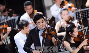 Nghệ sỹ violin Bùi Công Duy được phong hàm Giáo sư danh dự quốc tế
