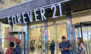 Forever 21 nộp đơn xin bảo hộ phá sản, đóng 350 cửa hàng trên thế giới 