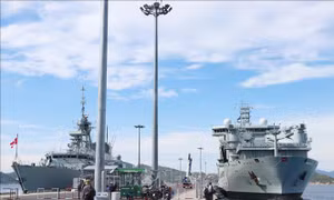 Hai tàu Hải quân Hoàng gia Canada thăm Việt Nam