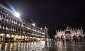 Thảm họa thủy triều 'nhấn chìm' Venice trong biển nước