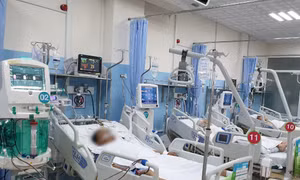 Mỗi ngày uống nửa lít bia, nam thanh niên phải nhập viện cấp cứu và lọc máu liên tục