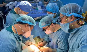 TP Hồ Chí Minh: Ghép gan thành công cho bé gái 7 tuổi bị xơ gan giai đoạn cuối