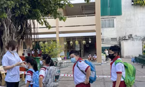 Băn khoăn thời điểm cho học sinh tiểu học trở lại trường