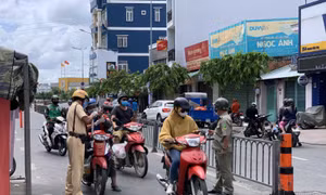 TP Hồ Chí Minh tiếp tục giãn cách xã hội thêm 14 ngày theo Chỉ thị 15