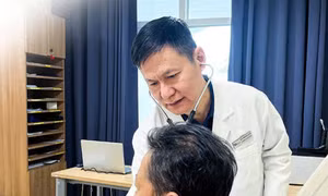 Người đàn ông 72 tuổi suýt mất mạng vì uống thuốc sai cách
