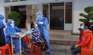 TP Hồ Chí Minh phát hiện thêm 12 trường hợp dương tính với SARS-CoV-2
