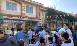 TP Hồ Chí Minh: Bệnh đau mắt đỏ lây lan nhanh, tăng cường phòng bệnh trong cộng đồng