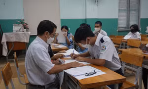 Đại học Luật TP Hồ Chí Minh công bố điểm sàn xét tuyển và học phí mới