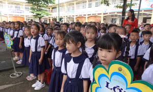 Cắt giảm các cuộc thi, hồ sơ, sổ sách, hội họp không cần thiết trong trường học