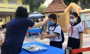Thưởng Tết của giáo viên giảm do ảnh hưởng COVID-19