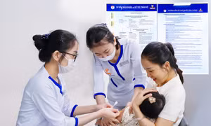 Nỗ lực phòng chống dịch tay chân miệng - Bài cuối: Nguy cơ dịch lan rộng, kỳ vọng sớm có vaccine phòng bệnh