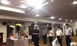 Nữ sinh Hải Dương tham gia chống dịch tại TP Hồ Chí Minh không thể về chịu tang bố