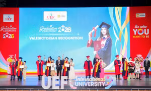 100% sinh viên tốt nghiệp UEF đạt chuẩn ngoại ngữ tương đương IELTS 5.5 trở lên
