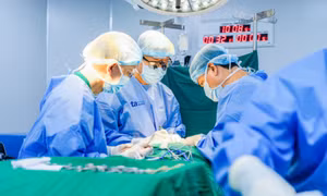 Trẻ em bị ung thư tuyến giáp tiến triển di căn nhanh hơn ở người lớn