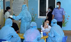 Tổng hợp COVID-19 ngày 10/11: TP Hồ Chí Minh dẫn đầu số ca mắc mới; thêm vaccine của Ấn Độ được phê duyệt sử dụng tại Việt Nam