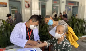 Giải pháp để trạm y tế 'giữ chân' người bệnh