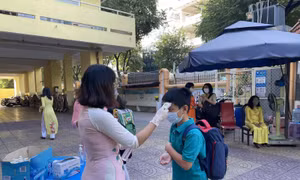 TP Hồ Chí Minh: Ghi nhận 5 trường hợp F0 sau 3 ngày đi học lại