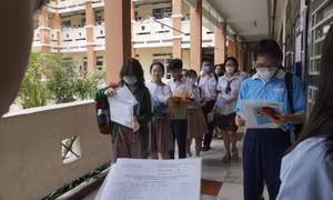 Trường THPT nào tại TP Hồ Chí Minh có chỉ tiêu tuyển sinh 10 cao nhất?