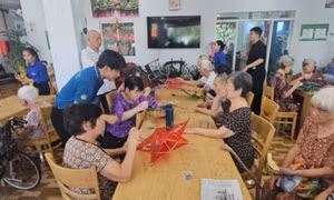 TP Hồ Chí Minh cần hệ sinh thái chăm sóc người cao tuổi đa tầng