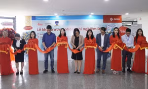 Phòng thí nghiệm đầu tiên tại Việt Nam được trang bị kính hiển vi đồng tiêu cao cấp từ Leica Microsystems