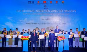 Herbalife Việt Nam được vinh danh Top 100 Doanh nghiệp Bền vững Việt Nam 2025