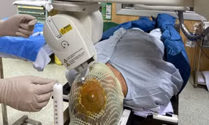 Tiên phong ứng dụng Robot Maxio trong sinh thiết xương: Dấu ấn đổi mới sáng tạo từ những ‘bác sĩ mang quân hàm’