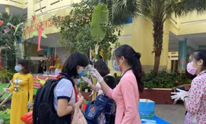 TP Hồ Chí Minh: Từ ngày 12/4, học sinh các cấp đi học trực tiếp