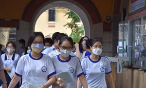 Nhiều trường đào tạo ngành sức khoẻ công bố điểm sàn xét tuyển