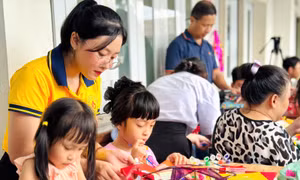 Rộn ràng Tết Trung thu cho bệnh nhi tại TP Hồ Chí Minh