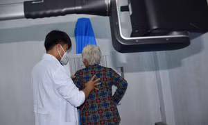 Những bác sĩ ‘rời phố’ về với bà con xã đảo