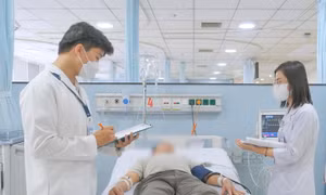 Cảnh báo đột quỵ 'rình rập' khi thời tiết thay đổi