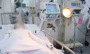 Nhiều học sinh bị đa chấn thương nặng do chơi pháo nổ tự chế