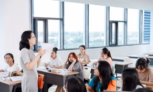 Tuyển sinh đại học năm 2026: UEH đổi mới phương thức, mở rộng tổ hợp xét tuyển
