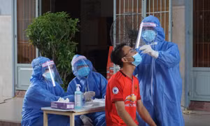 TP Hồ Chí Minh: Trên 27.000 trường hợp F0 đang điều trị tại nhà, số ca nhập viện gia tăng 